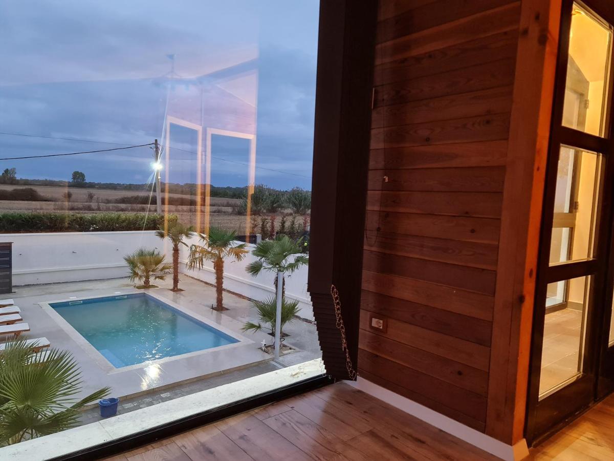 Isea Wood Villa Rrushkull  외부 사진