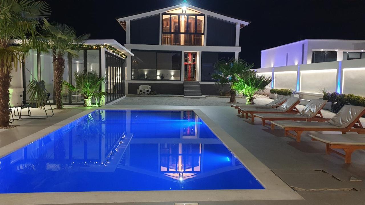 Isea Wood Villa Rrushkull  외부 사진